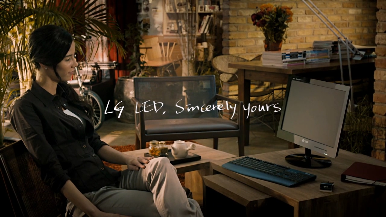[LG E40 Monitor] PR-Film